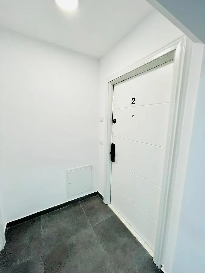 Central Apartment 2, Tirana Albánia