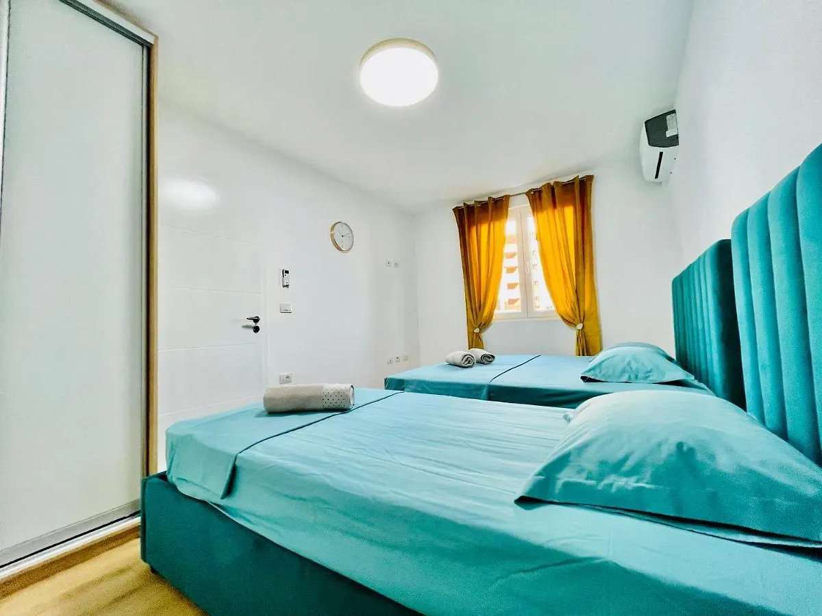 Central Apartment 2, Тирана 0*,