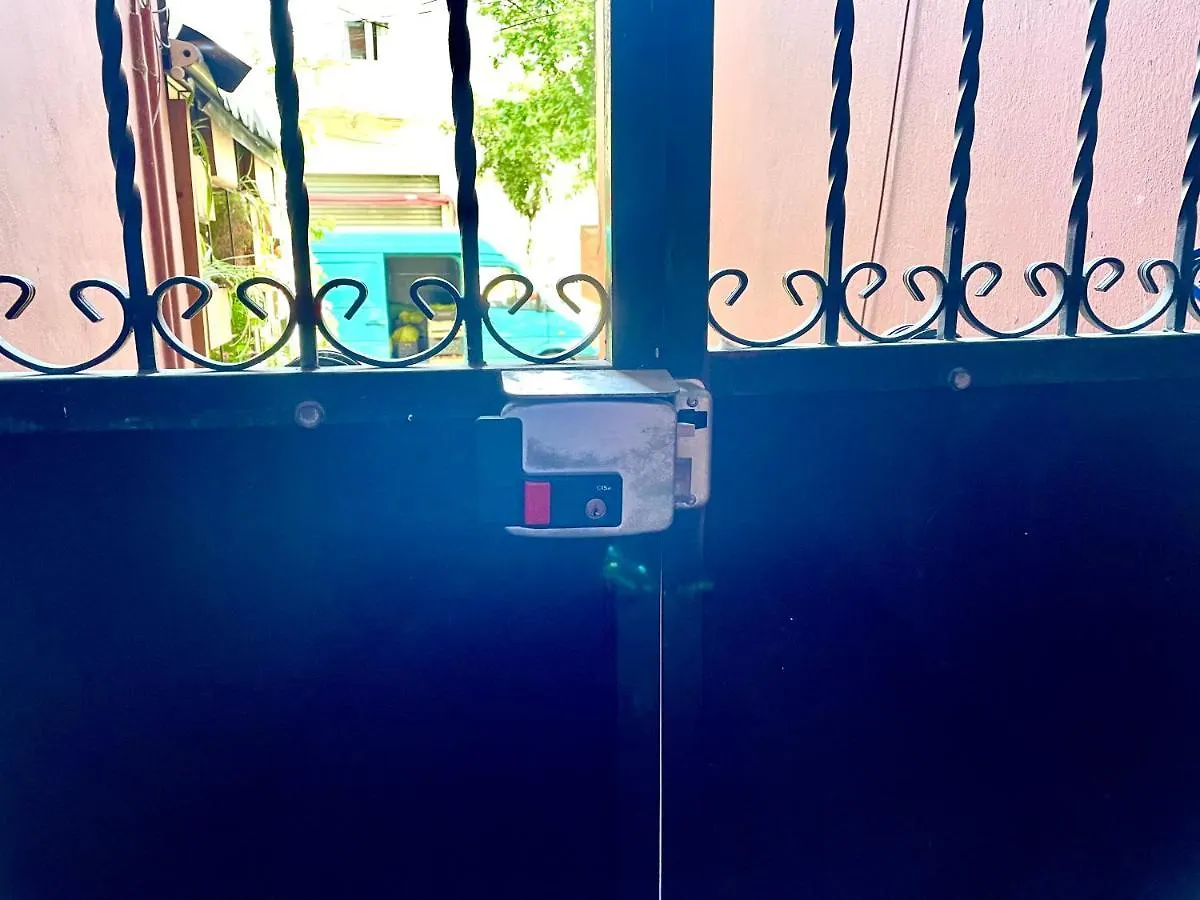 Central Apartment 2, Tirana Albánia
